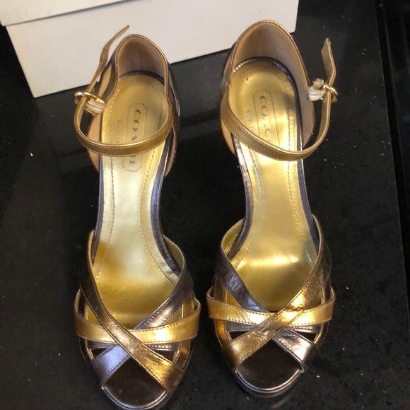 Coach Heels - Picture 2 of 6